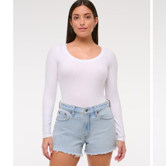 Abercrombie Curve Love High Rise 90s Cutoff Short - Light Wash - 28 - Picture 1 of 5